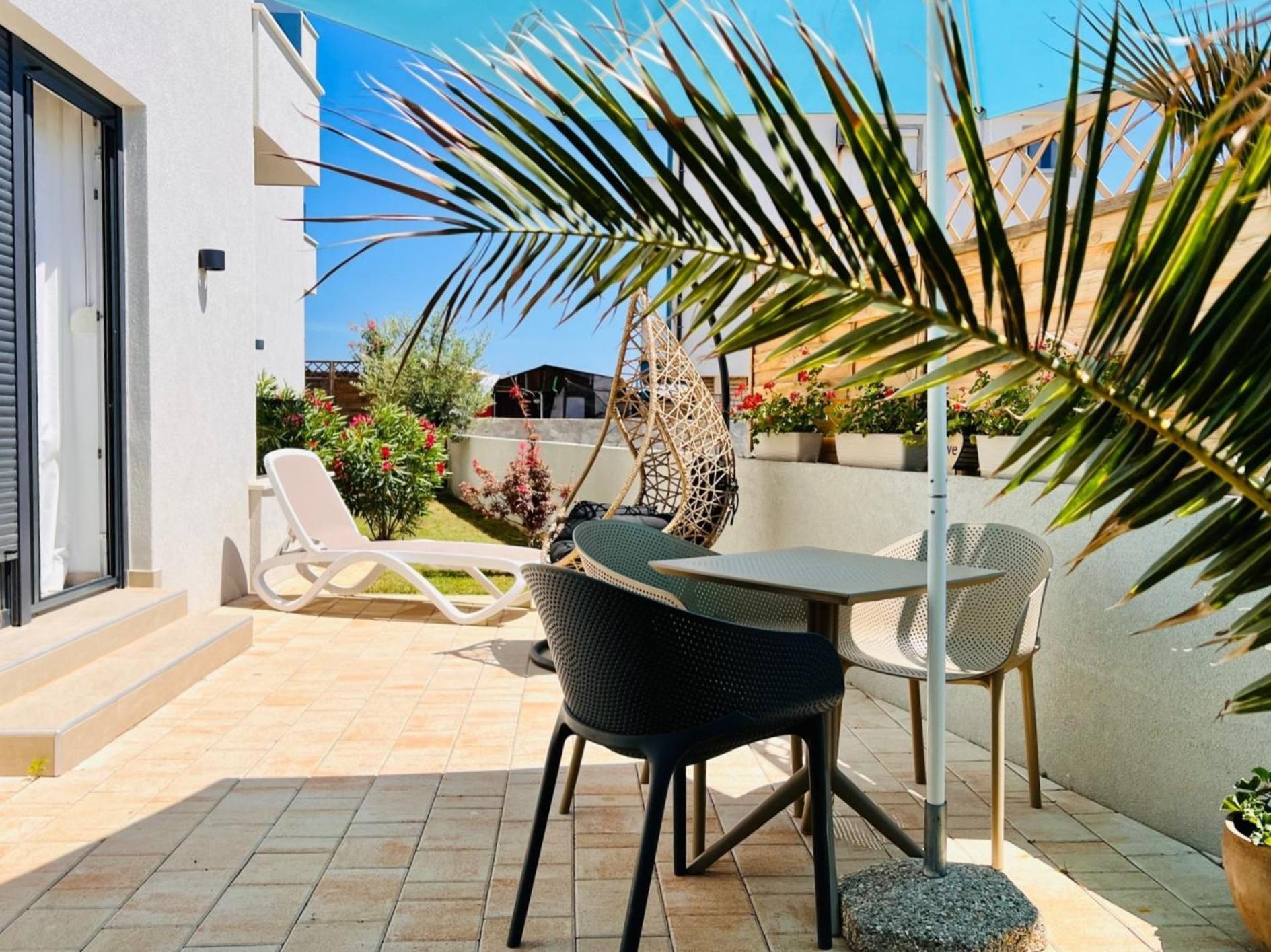 Apartments The Beach Resort Vir Bagian luar foto