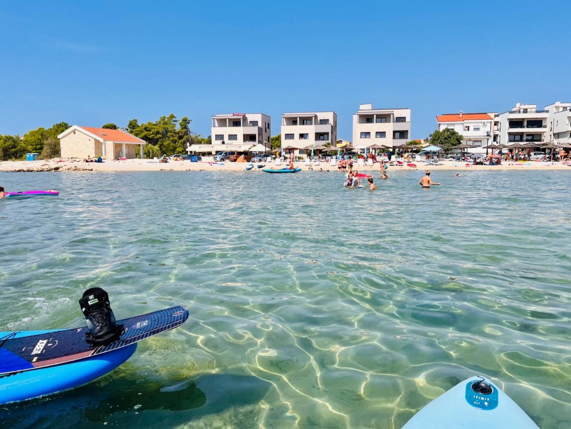 Apartments The Beach Resort Vir Bagian luar foto