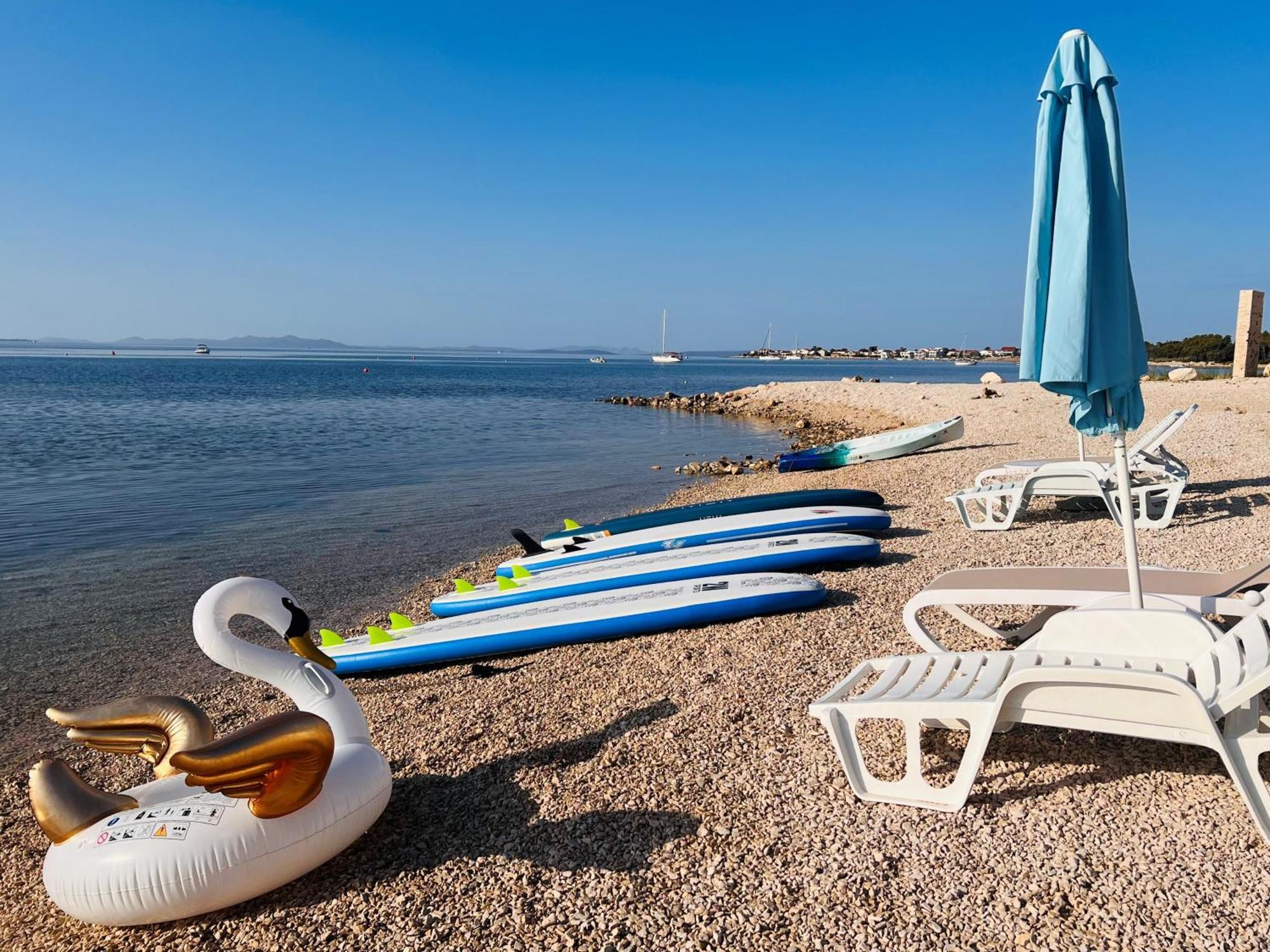 Apartments The Beach Resort Vir Bagian luar foto