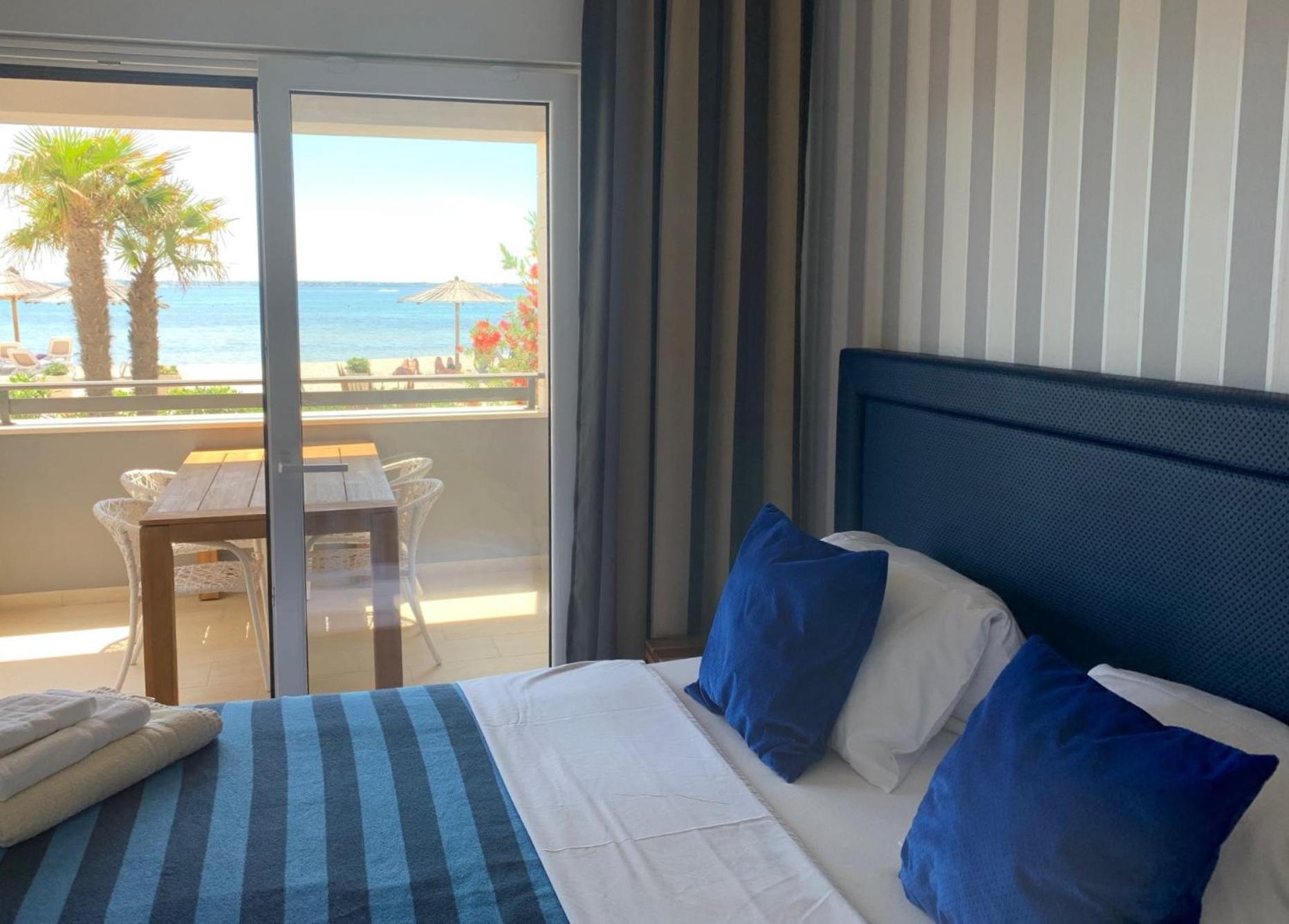 Apartments The Beach Resort Vir Bagian luar foto